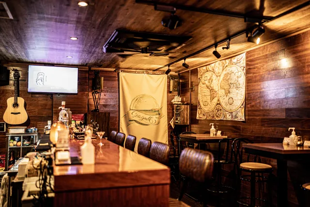 エンタメ隠れ家バー seagull