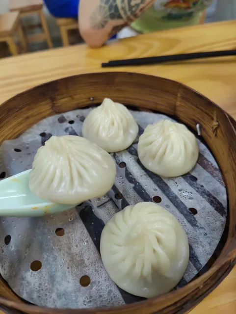 Laoyuyuan Baozi Stuffed With Juicy Pork Restaurant