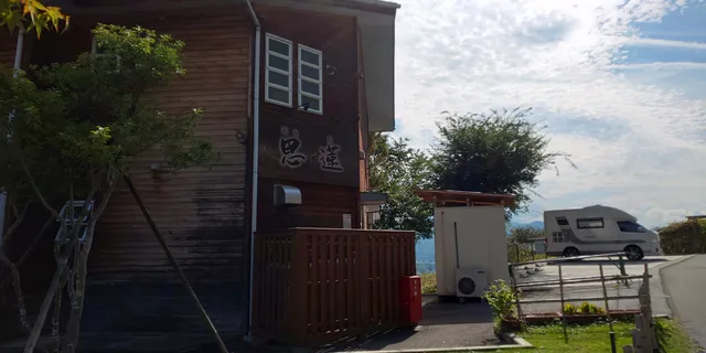 photo-1