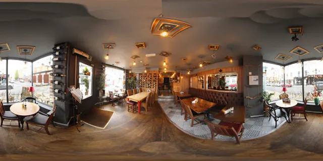 Tartine bistro & wine bar