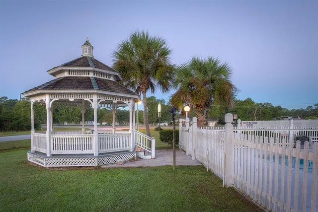 Cumberland Kings Bay Lodge