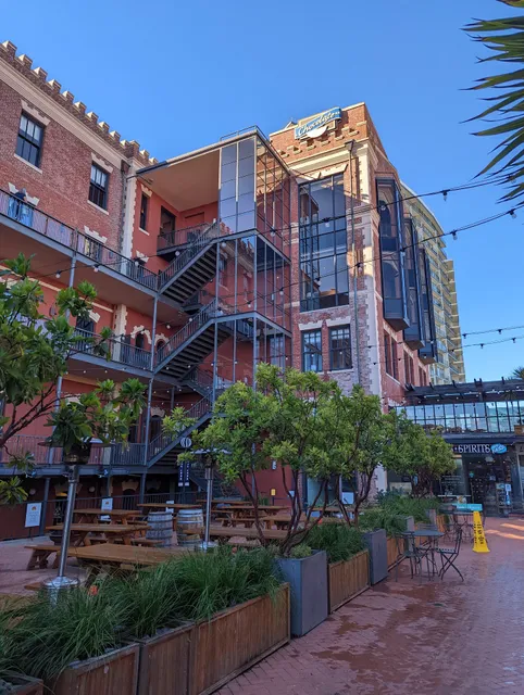 Ghirardelli Square Parking Garage