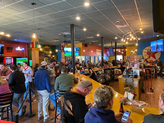 Six Strings on Franklin