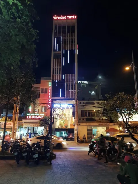 Khách sạn Hồng Tuyết