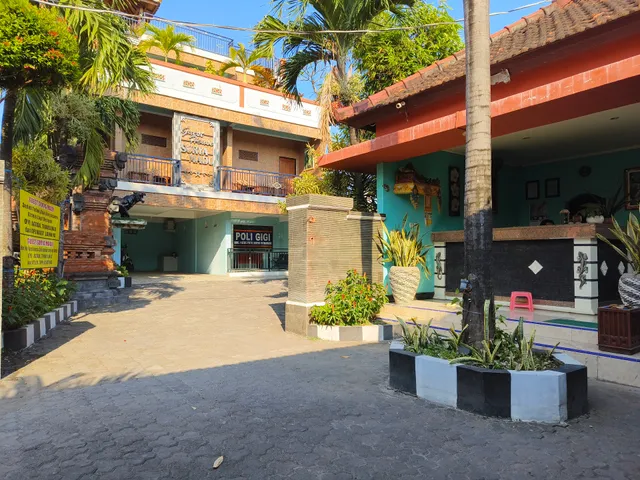 OYO 92175 Surya Madu Guest House Near Pantai Kelan