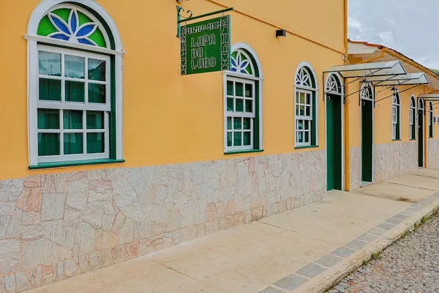 Pousada & Adega Lapa do Lobo