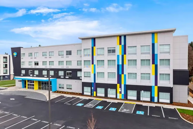 Tru by Hilton Aloha Beaverton