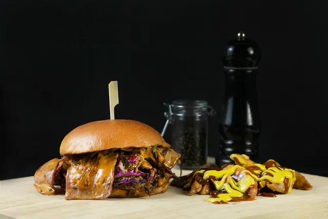 The Bulldogs - Street Food