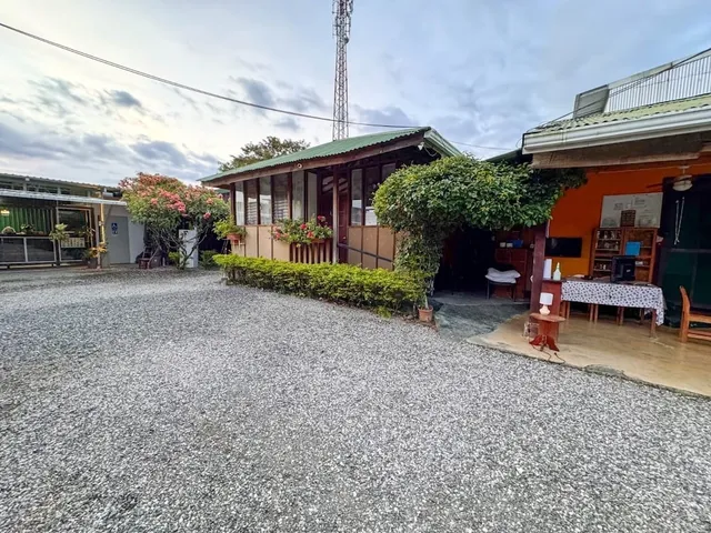 Delfines Del Golfo Lodge