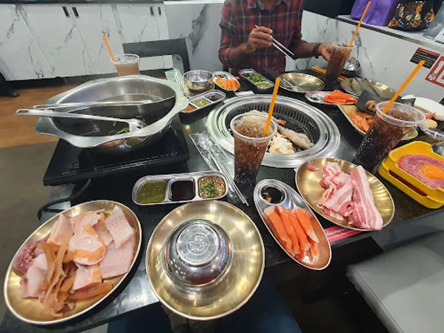 Morfin Shabu Sushi Grill @centralsurat