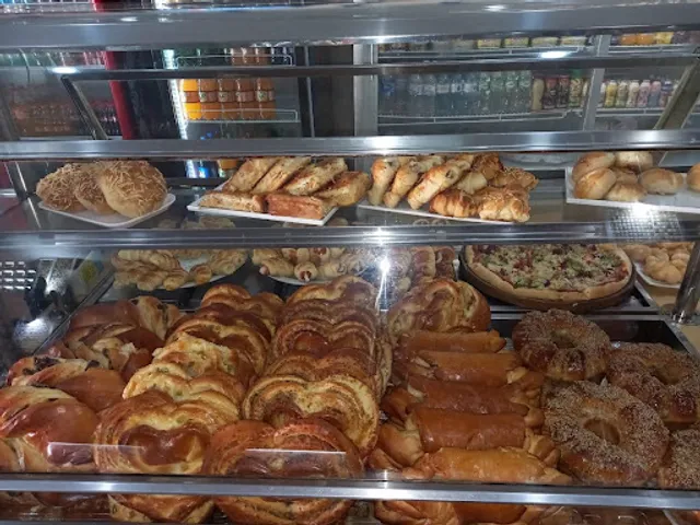 Padaria e Confeitaria Santo Antônio