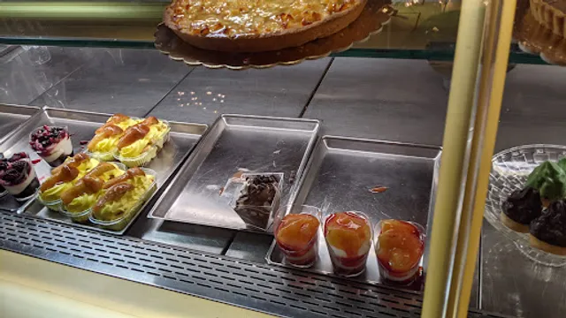 Gustó Pizzeria & Catering