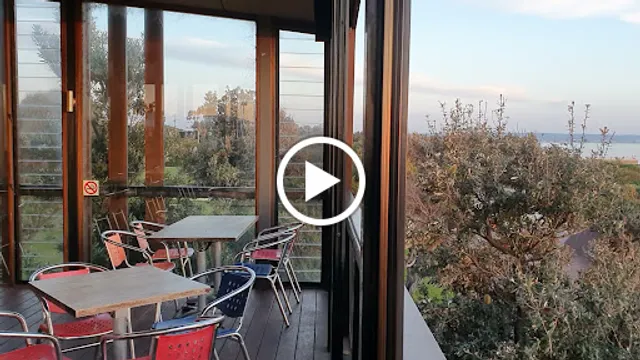 Crackerjack Beachfront Restaurant