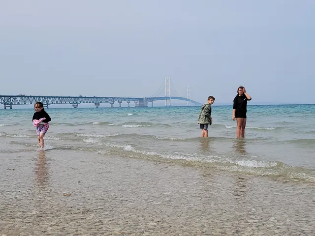 Mackinaw Area Tourist Bureau