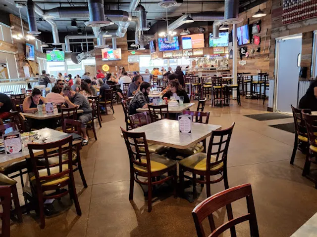 Septembers Taproom & Eatery - Rialto