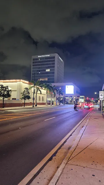 Centro Calle Ocho Inc