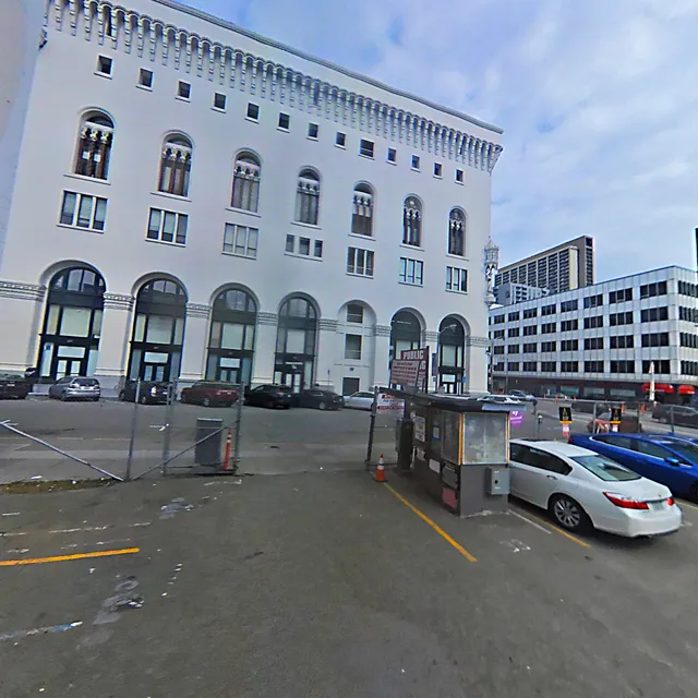 Market St & South Van Ness Av