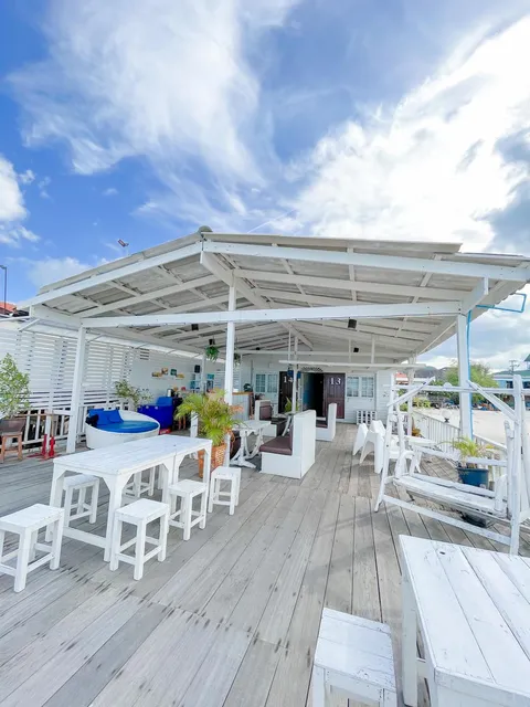 Karoon Hut Guest House