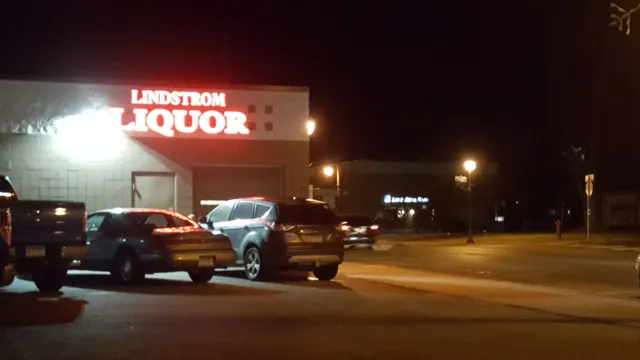 Lindstrom Liquors