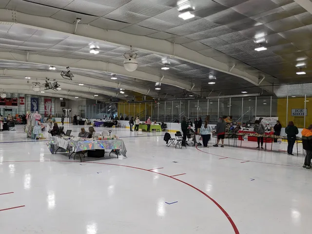 Flo Fabrizio Ice Center