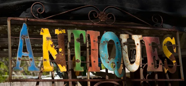 Hollie's Farm & Garden