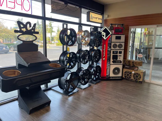 Foss Audio & Tint Everett