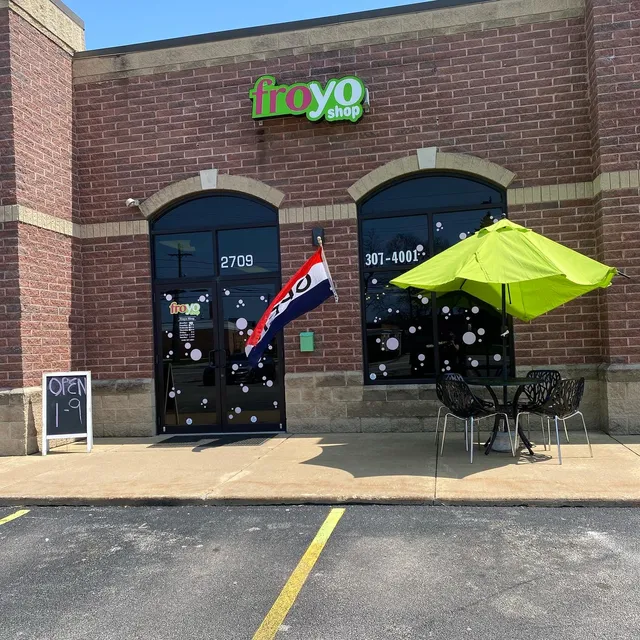 Froyo Shop Food Truck