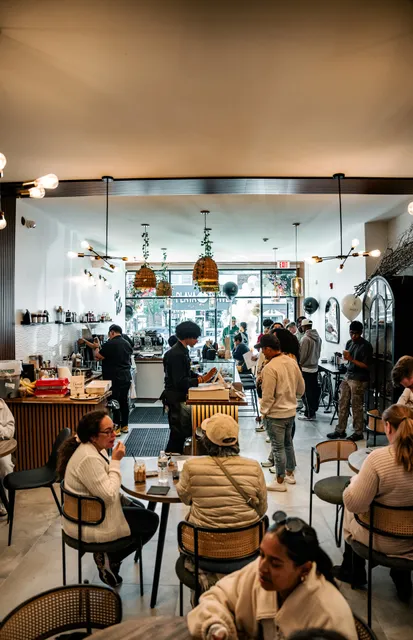 Perla Coffee Co & Eatery