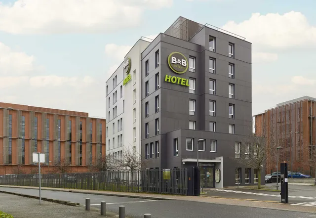 B&B HOTEL Orly Chevilly Marché International