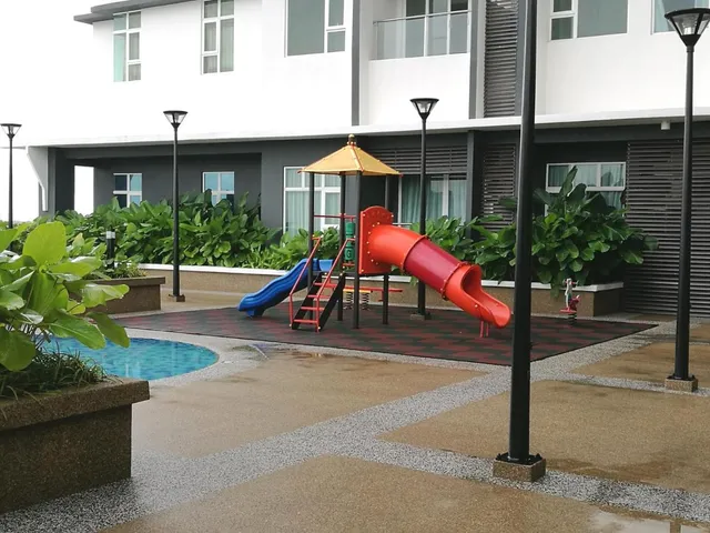 Spacious Studio With Pool by Zulanie Studio @ D'Perdana Apartment, Kota Bharu, Free Wifi & Netfix