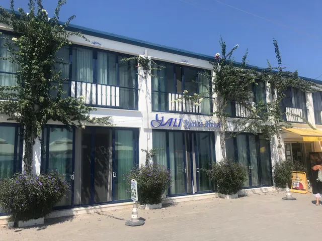 Yali Suites