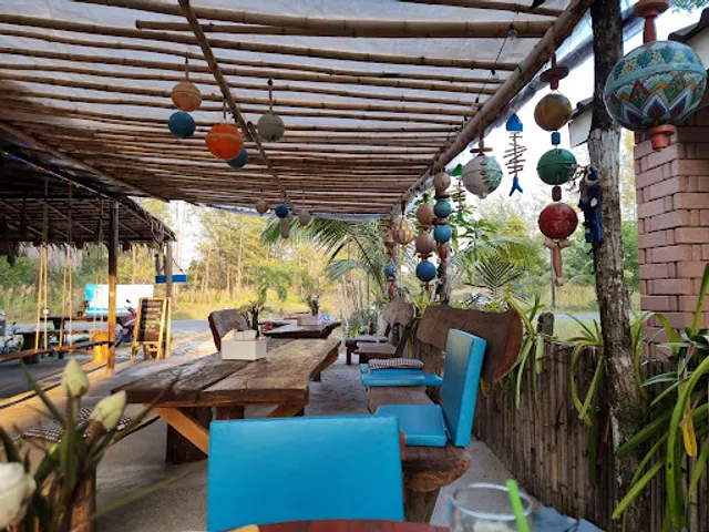 Villa Rosso by Aeddy