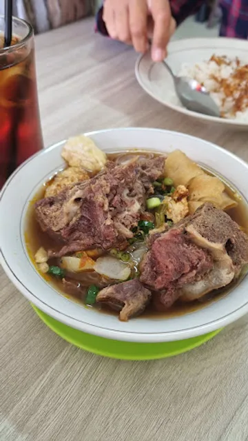 Soto mie Bogor kang Hendra