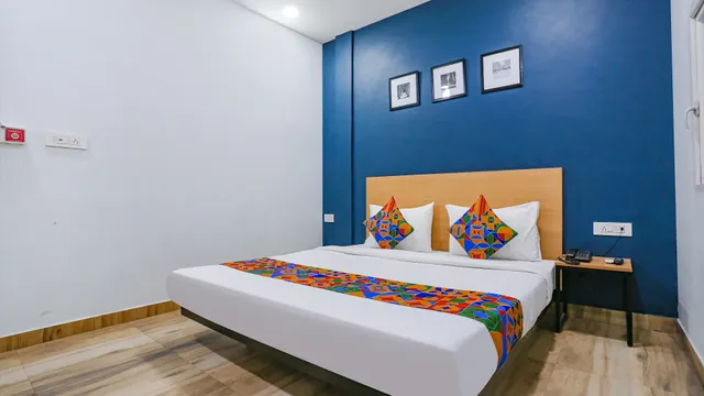 FabHotel F9 Peeragarhi - Hotel in Peera Garhi, New Delhi