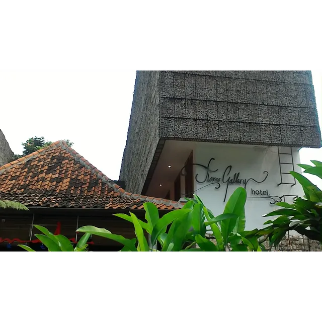 Flores Gallery Hotel