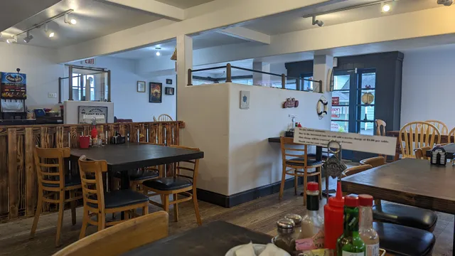 Benson's By The Beach