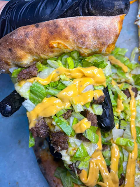 La Bella - Pizzaria & Esfiharia