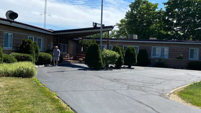 Yale Manor Apartment Community