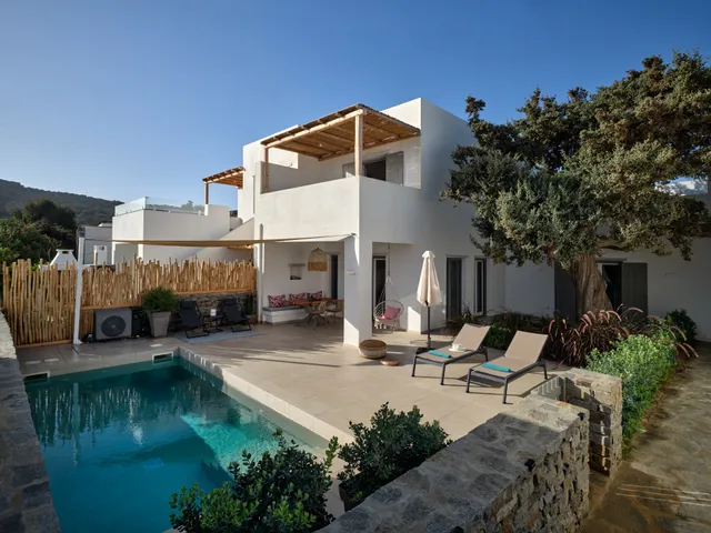 Scarlet Luxury Beachfront Villa