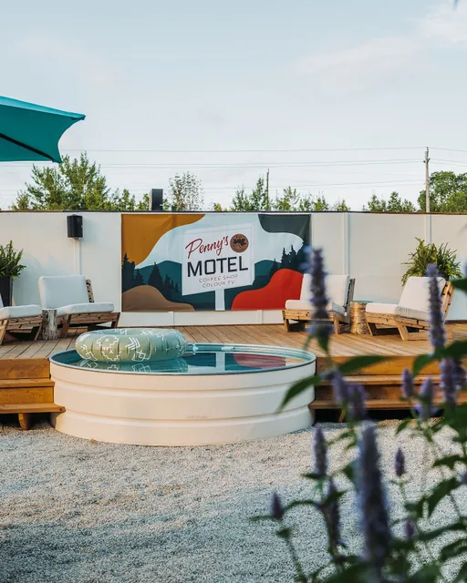 Penny's Motel & Apres