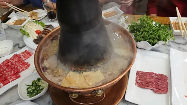 Jubaoyuan Meat In Hot Pot