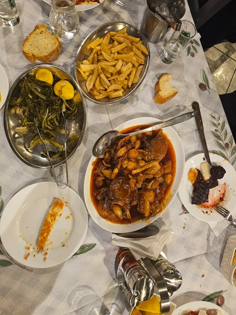 Μεζεδοπωλείο ο Μπαρμπανίκος