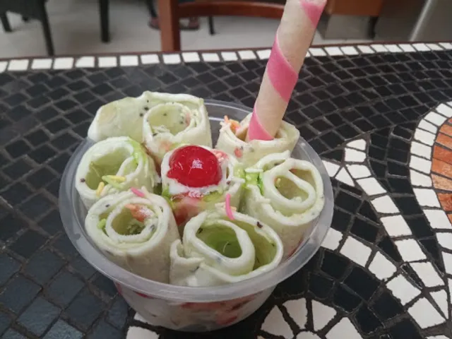 7/12 Fried Ice Cream Parlour