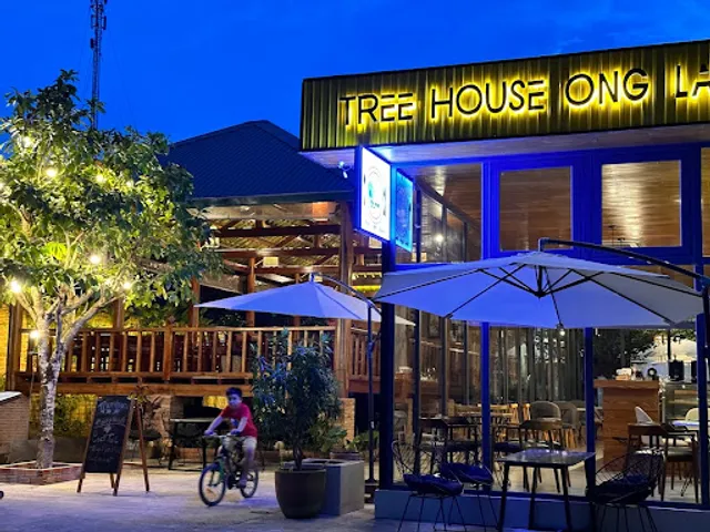Tree House Phu Quoc Restaurant and Coffee