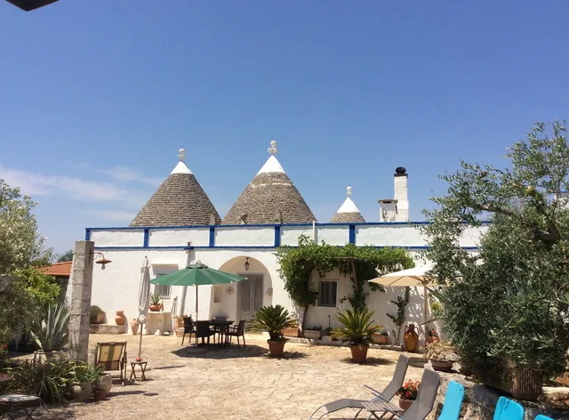 trulli country farmhouse