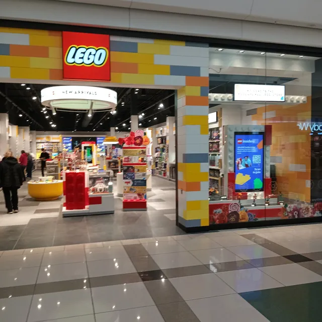 LEGO® Store Woodland Mall