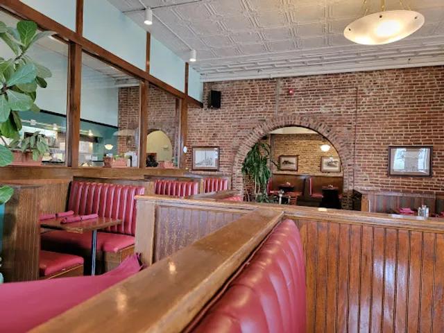 Colby's Fine Food & Spirits