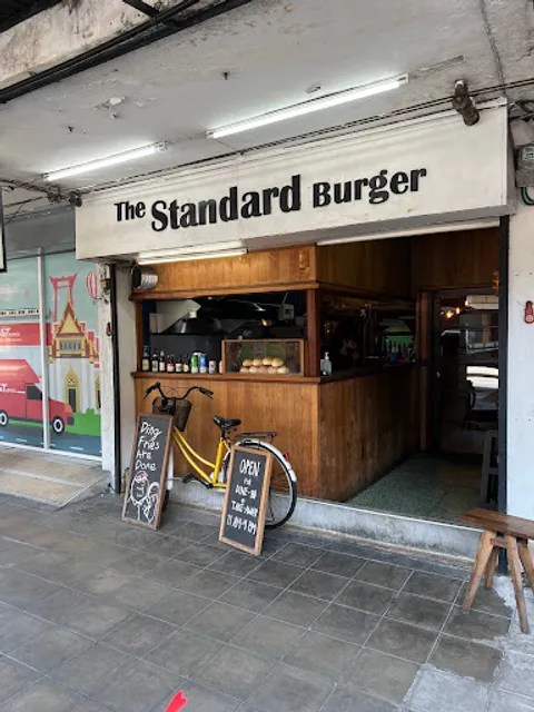The Standard Burger