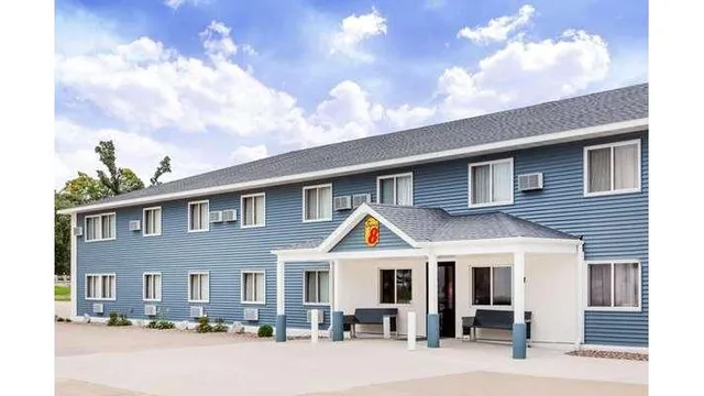 Super 8 by Wyndham Platteville