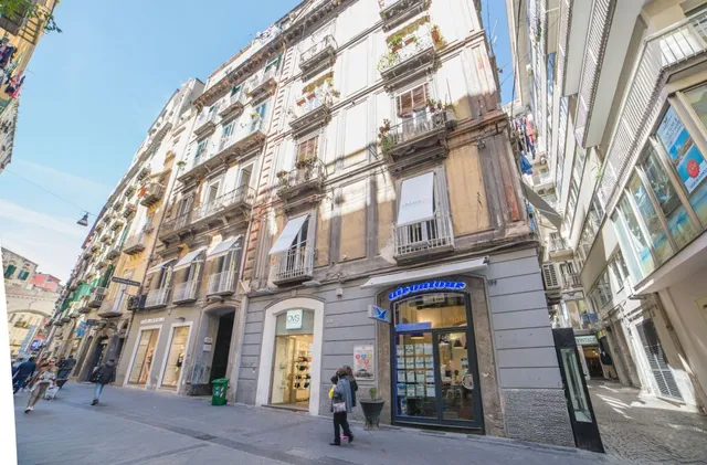 Bed And Breakfast Chiaia 32